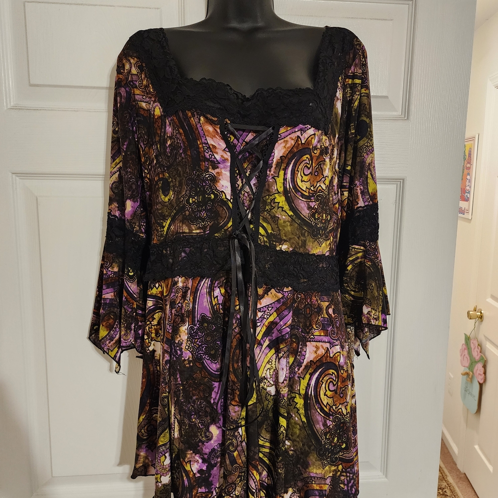 Chic Lace-Up Women's Blouse in Multicolor